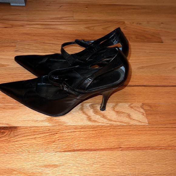 Mary Jane  heel - some signs of wear- shown - Picture 2 of 7